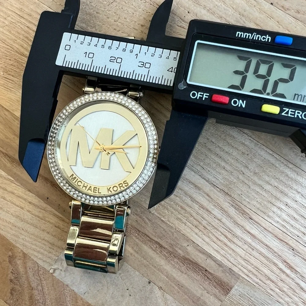 Michael Kors Parker ladies gold tone watch NEW BATTERY
